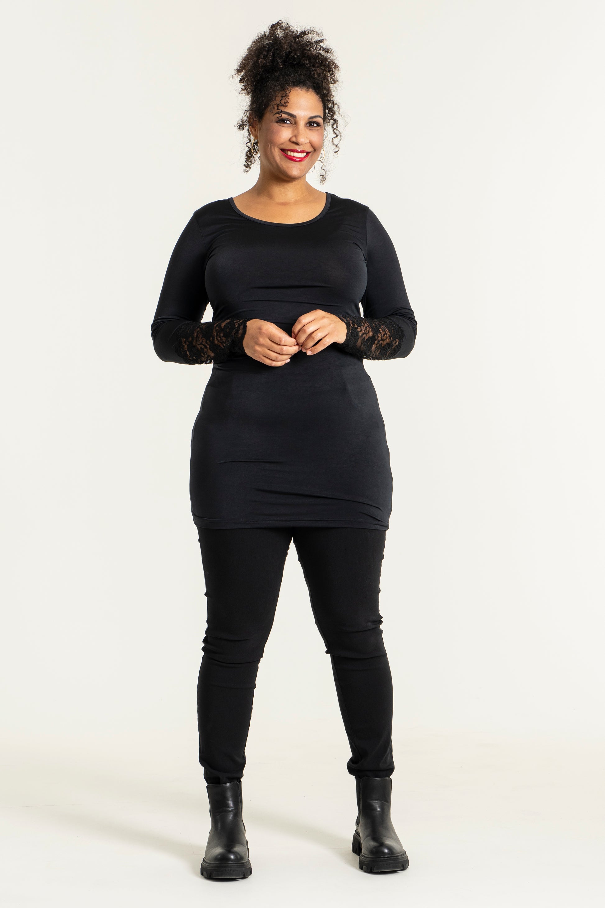 Sandgaard Blouse w. Long Lace Sleeve Top Black