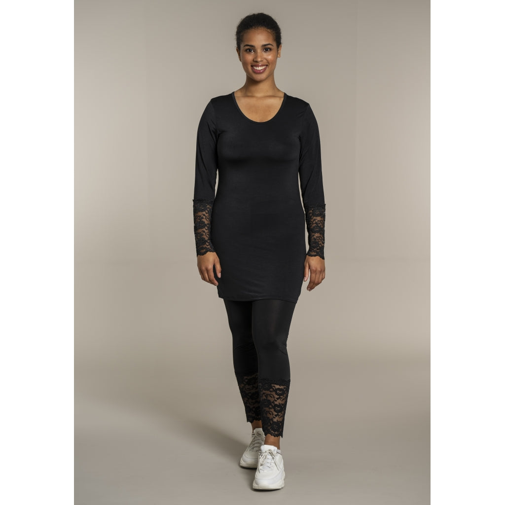 Sandgaard Bluse med blonde ærmer Top Black