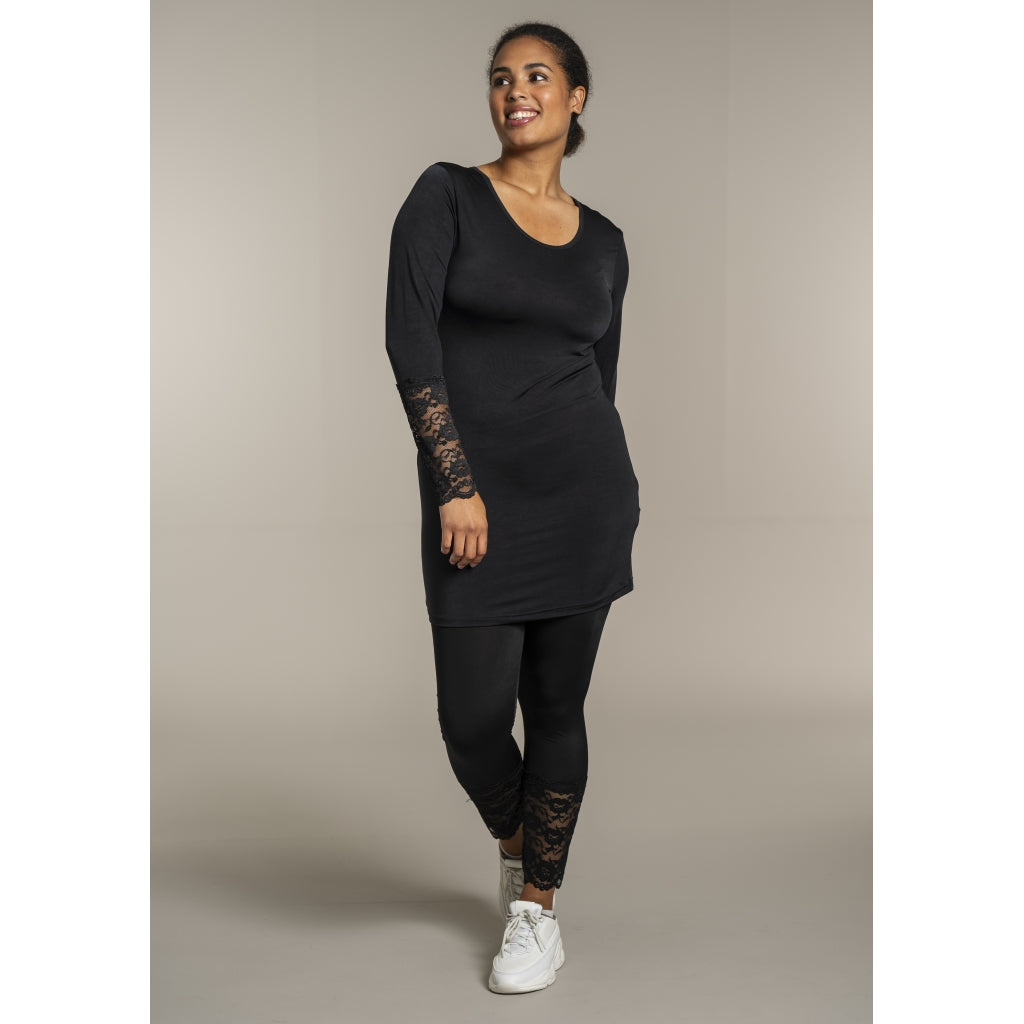 Sandgaard Bluse med blonde ærmer Top Black