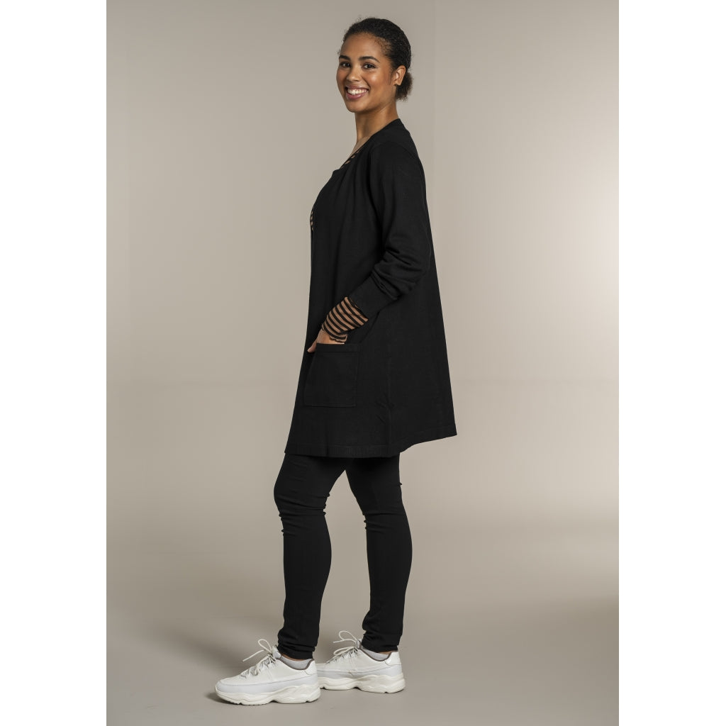 Sandgaard Lang cardigan med lommer Long Cardigan Black